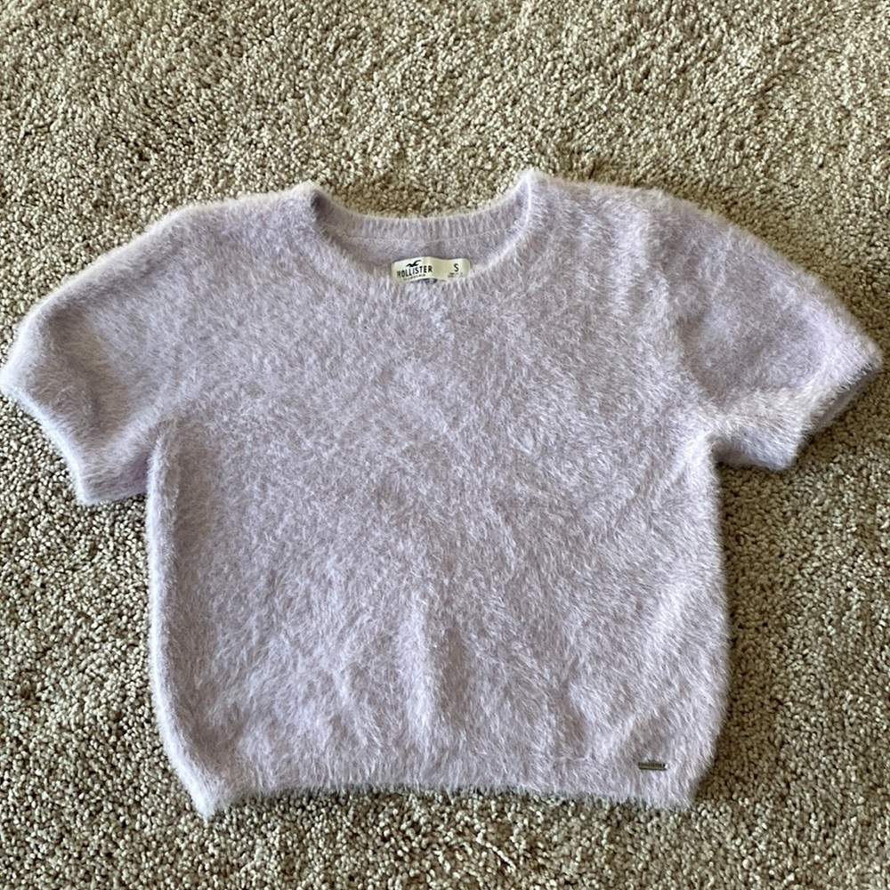Hollister Short Sleeve Fuzzy Sweater Size S